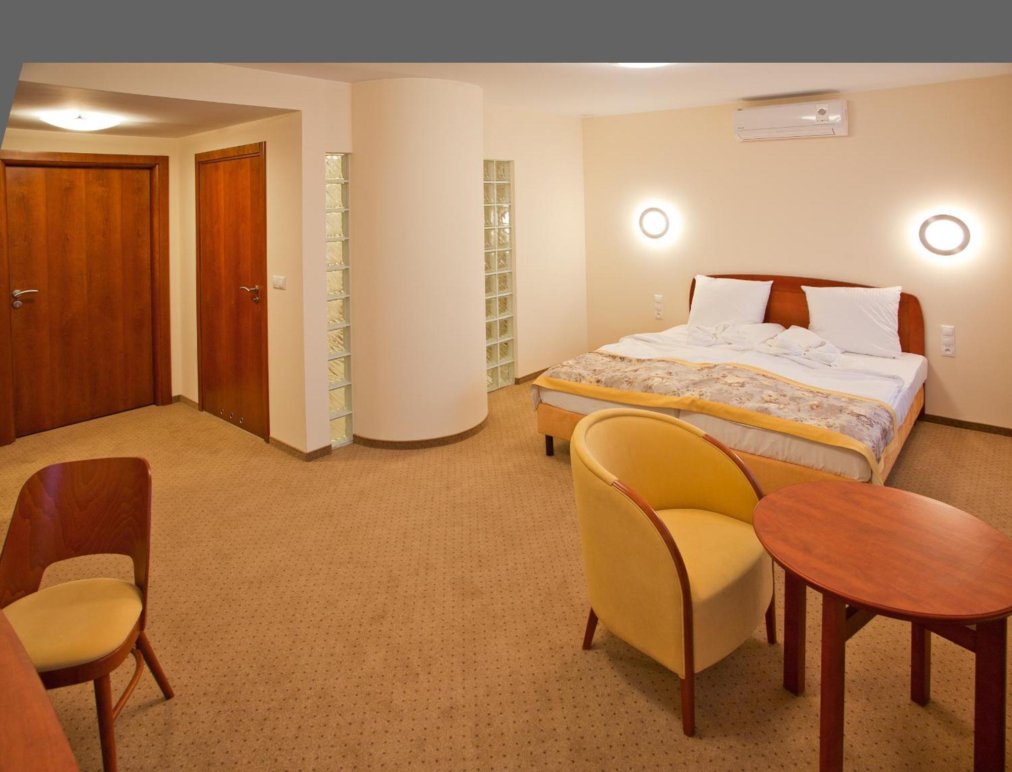 Hotel Rubin Lodz (Lodz)